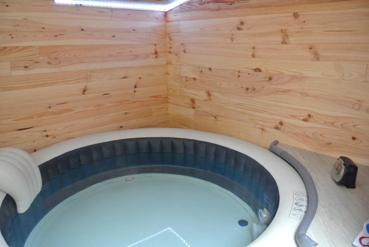 Gite Du Serre De Boudre Climatise, Spa Permanent Buisson Ngoại thất bức ảnh
