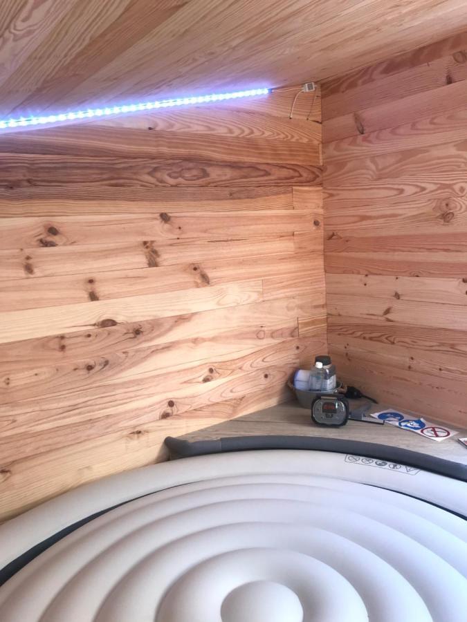 Gite Du Serre De Boudre Climatise, Spa Permanent Buisson Ngoại thất bức ảnh